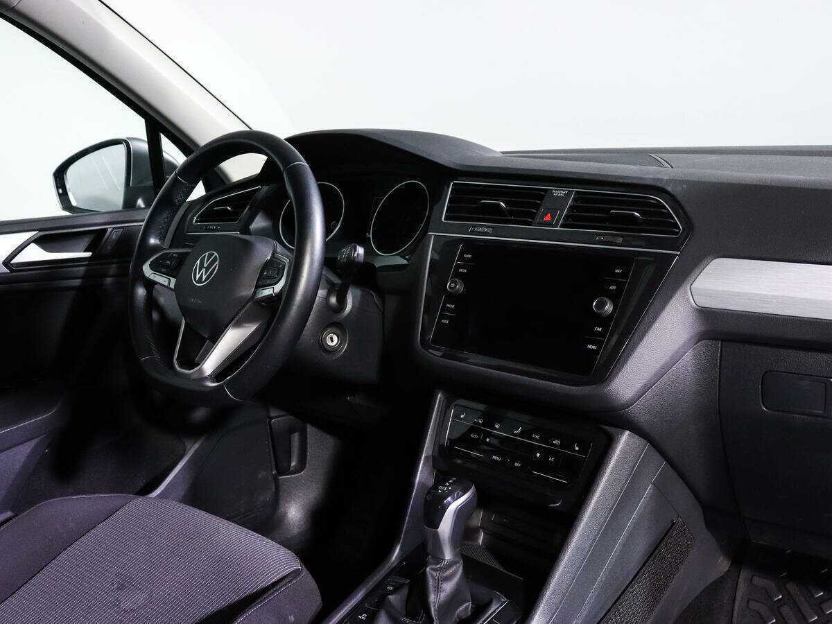 Volkswagen Tiguan, 2021 - 72 990 км. | Фото №6