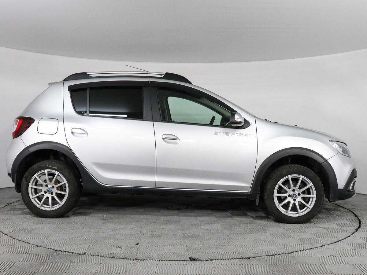 Renault Sandero Stepway, 2020 - 48 205 км. | Фото №4