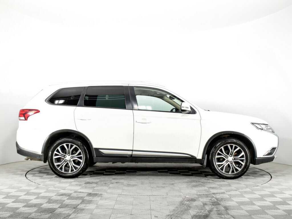 Mitsubishi Outlander, 2017 - 175 613 км. | Фото №4