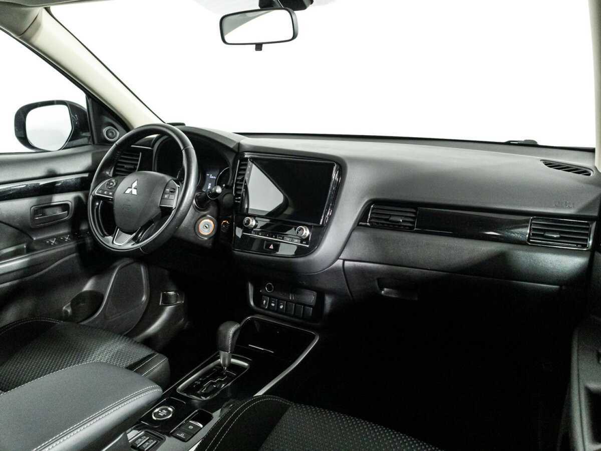 Mitsubishi Outlander, 2021 - 94 384 км. | Фото №8