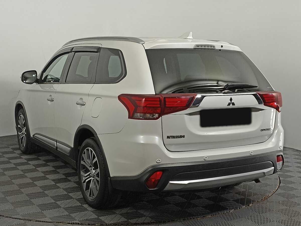 Mitsubishi Outlander, 2017 - 188 467 км. | Фото №6