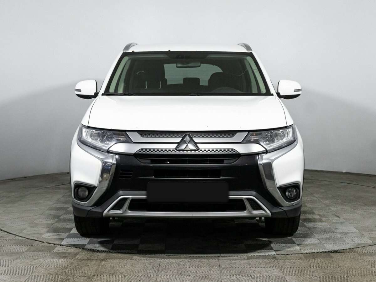 Mitsubishi Outlander, 2019 - 236 550 км. | Фото №2