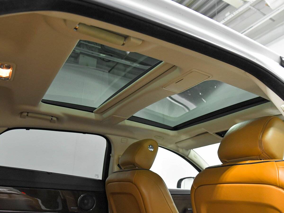 Jaguar XJ, 2016 Фото №18