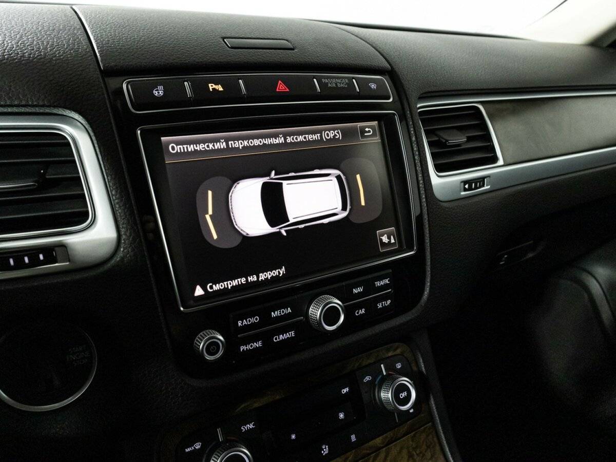 Volkswagen Touareg, 2015 Фото №19