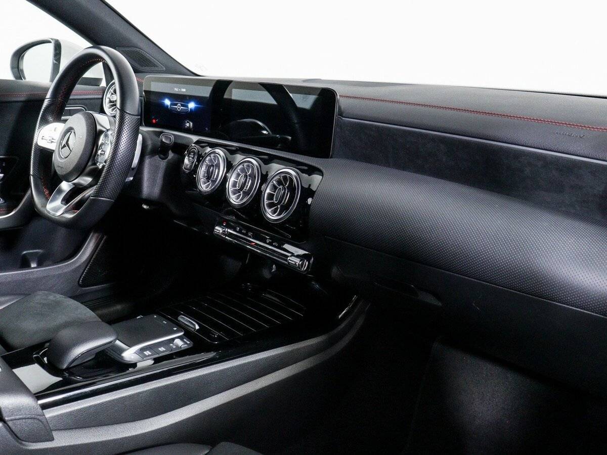 Mercedes-Benz CLA 200, 2021 - 75 000 км. | Фото №5