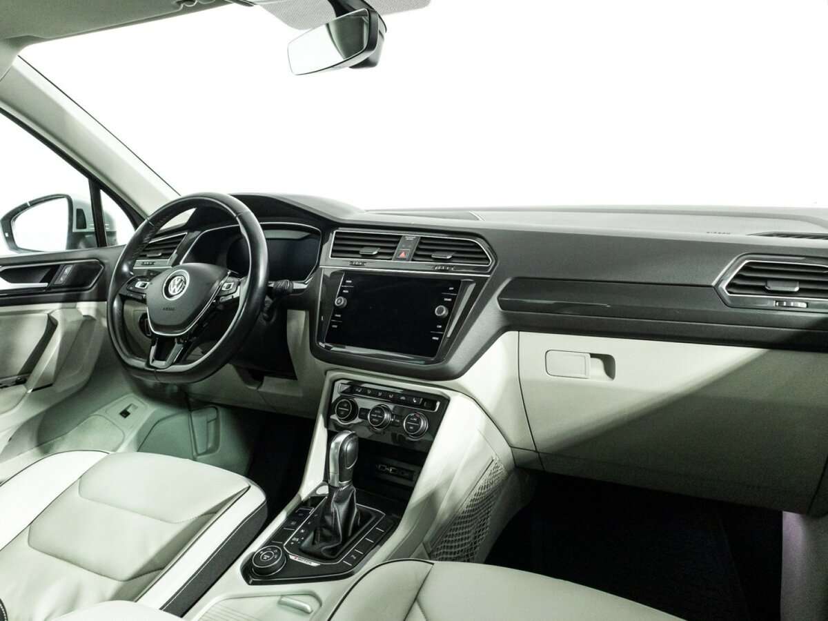 Volkswagen Tiguan, 2018 - 136 888 км. | Фото №8