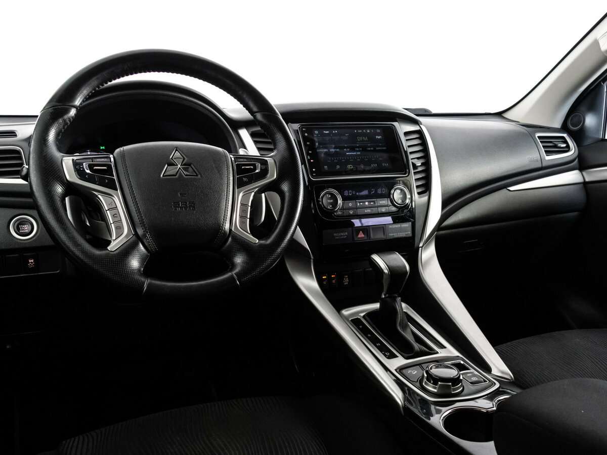 Mitsubishi Pajero Sport, 2017 - 154 132 км. | Фото №8