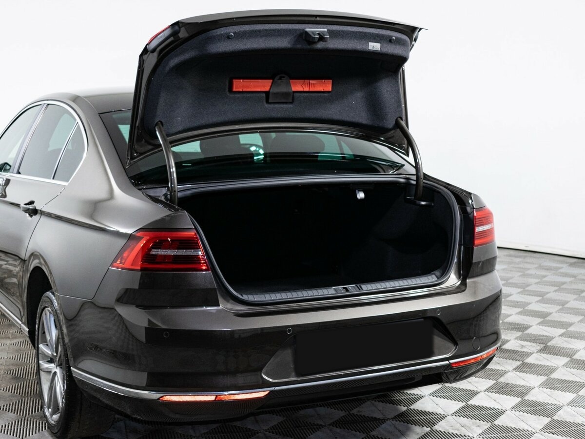 Volkswagen Passat DSG6 B8, 2017 - 97 768 км. | Фото №6