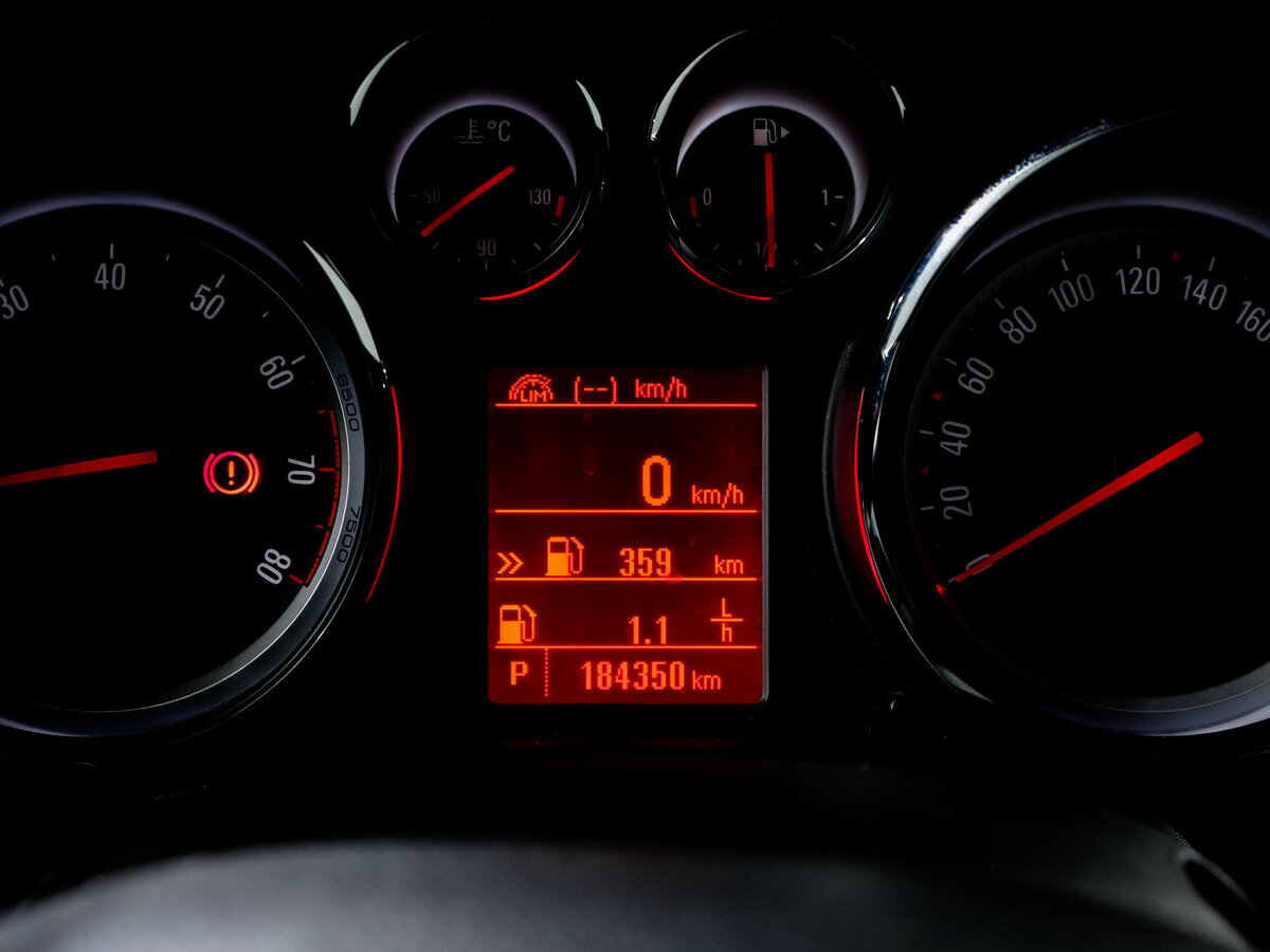 Opel Astra J Рестайлинг, 2014 Фото №9