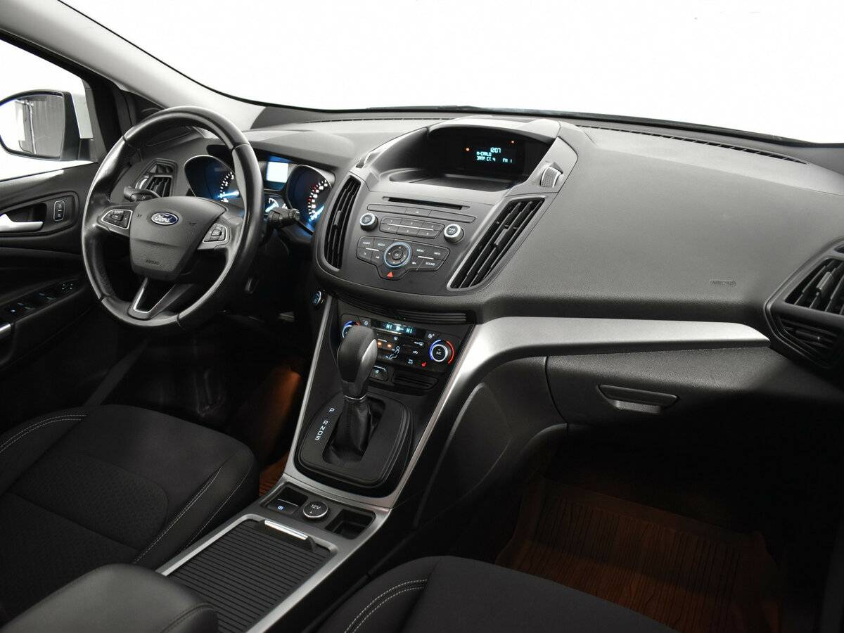 Ford Kuga II Рестайлинг, 2017 - 108 179 км. | Фото №8