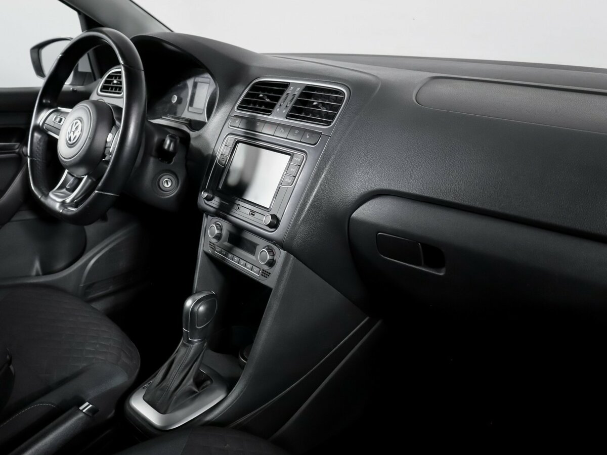 Volkswagen Polo V Рестайлинг, 2019 - 35 558 км. | Фото №7